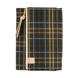 Hobonichi A6 Cover - Tragen: Bitter Plaid