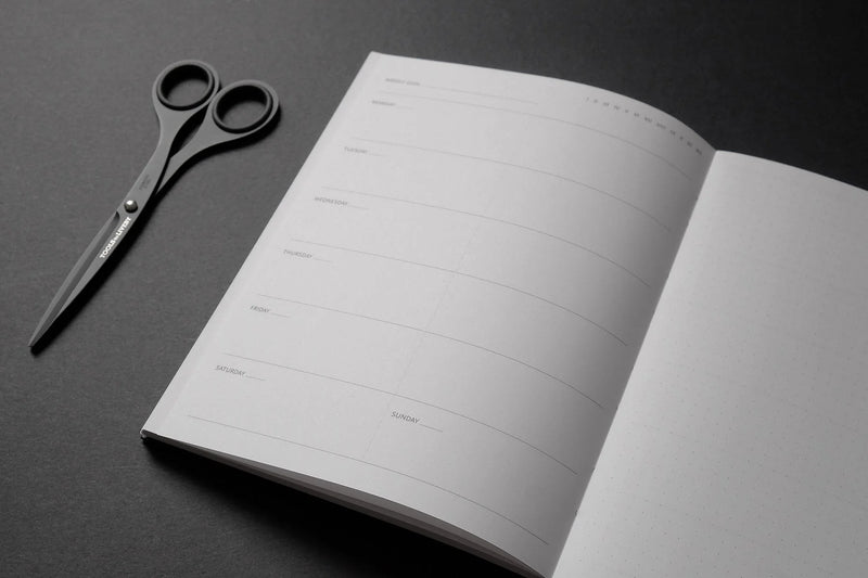 Papierniczeni Monolit Undated Weekly Planner