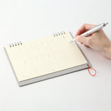 MD Paper A5 Desk Stand 2025 Weekly Calendar