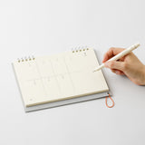MD Paper 2027 Weekly Desk Calendar