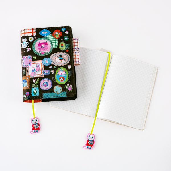 Yumi Kitagishi: Embroidered Bookmark - White Cat