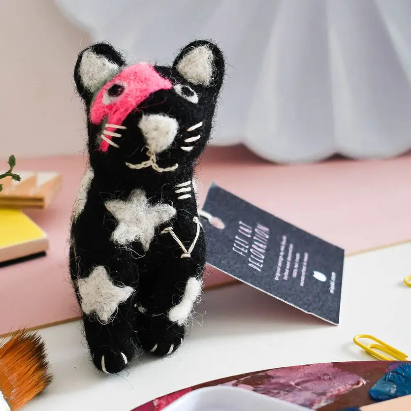Niaski Felt Cat Hanging Decoration - Kitty Starfluff