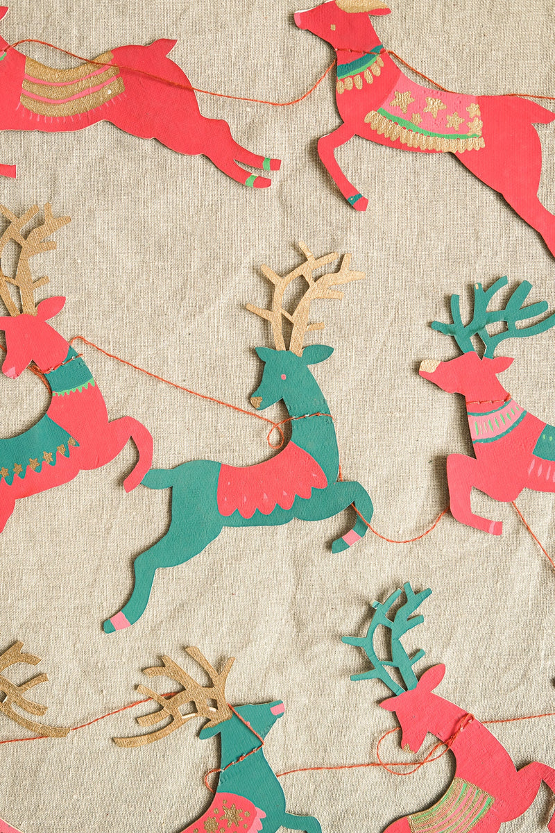 East End Press Christmas Bright Reindeer Garland