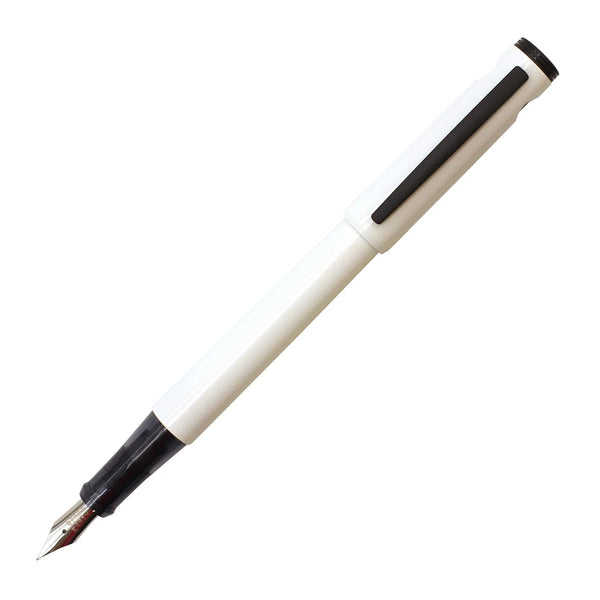 Pilot Lightive Fountain Pen White