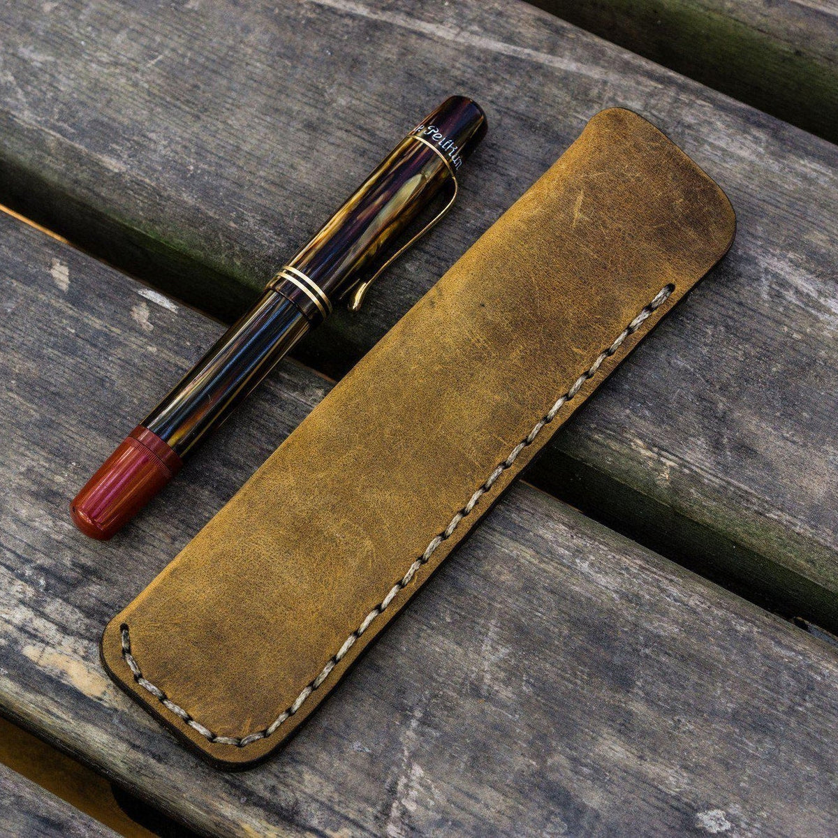 Galen Leather Single Fountain Pen Case / Pen Pouch