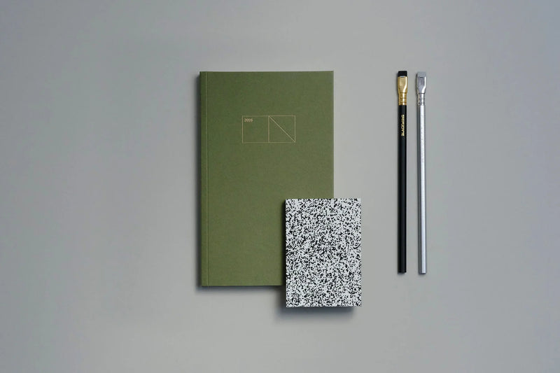 Papierniczeni Copper softcover 2026 Weekly Diary
