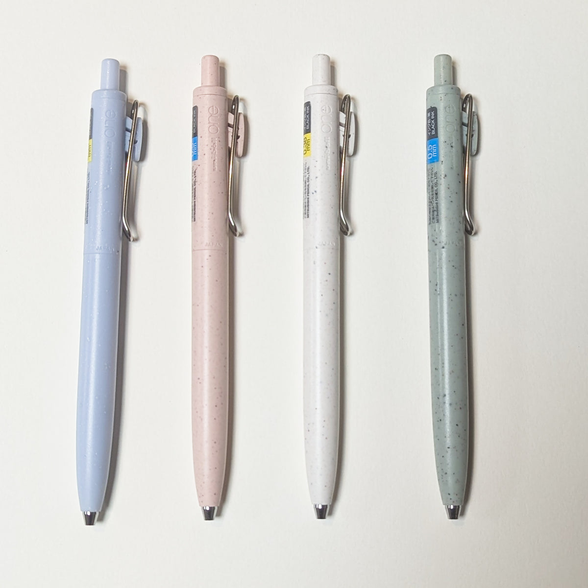 Uniball One F Gel Pen Earth Texture Colours